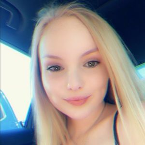 Meet your Posher, Abbi